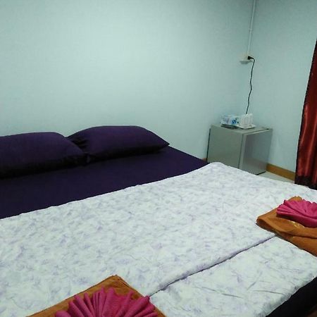 Wattana Home Тхонг Пха Пхум Экстерьер фото